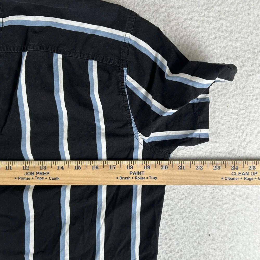 Hollister Shirt Mens Small Lot of 2 Striped Button Up Short Sleeve Epic Flex
